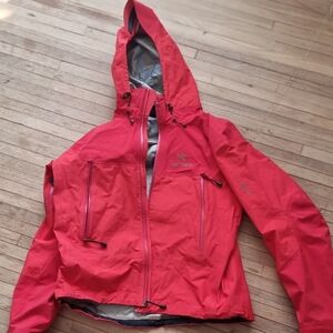 Arc'teryx Men's Vibrant Red Ski Jacket